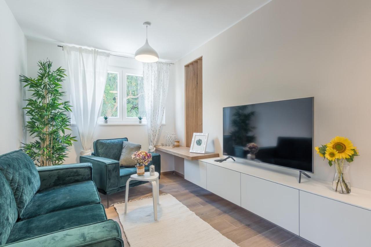 Apartment Norah With Private Parking Пула Экстерьер фото