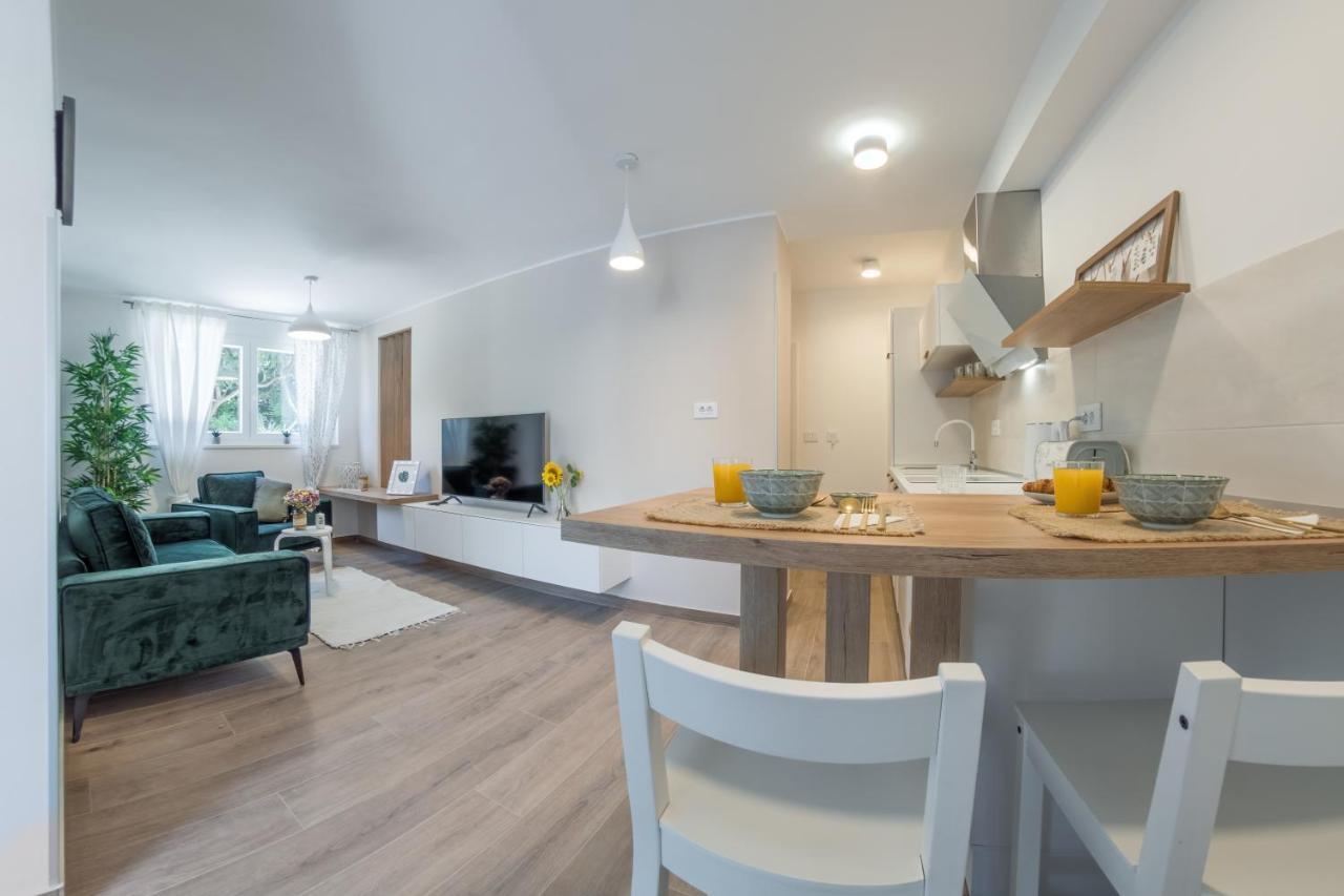Apartment Norah With Private Parking Пула Экстерьер фото